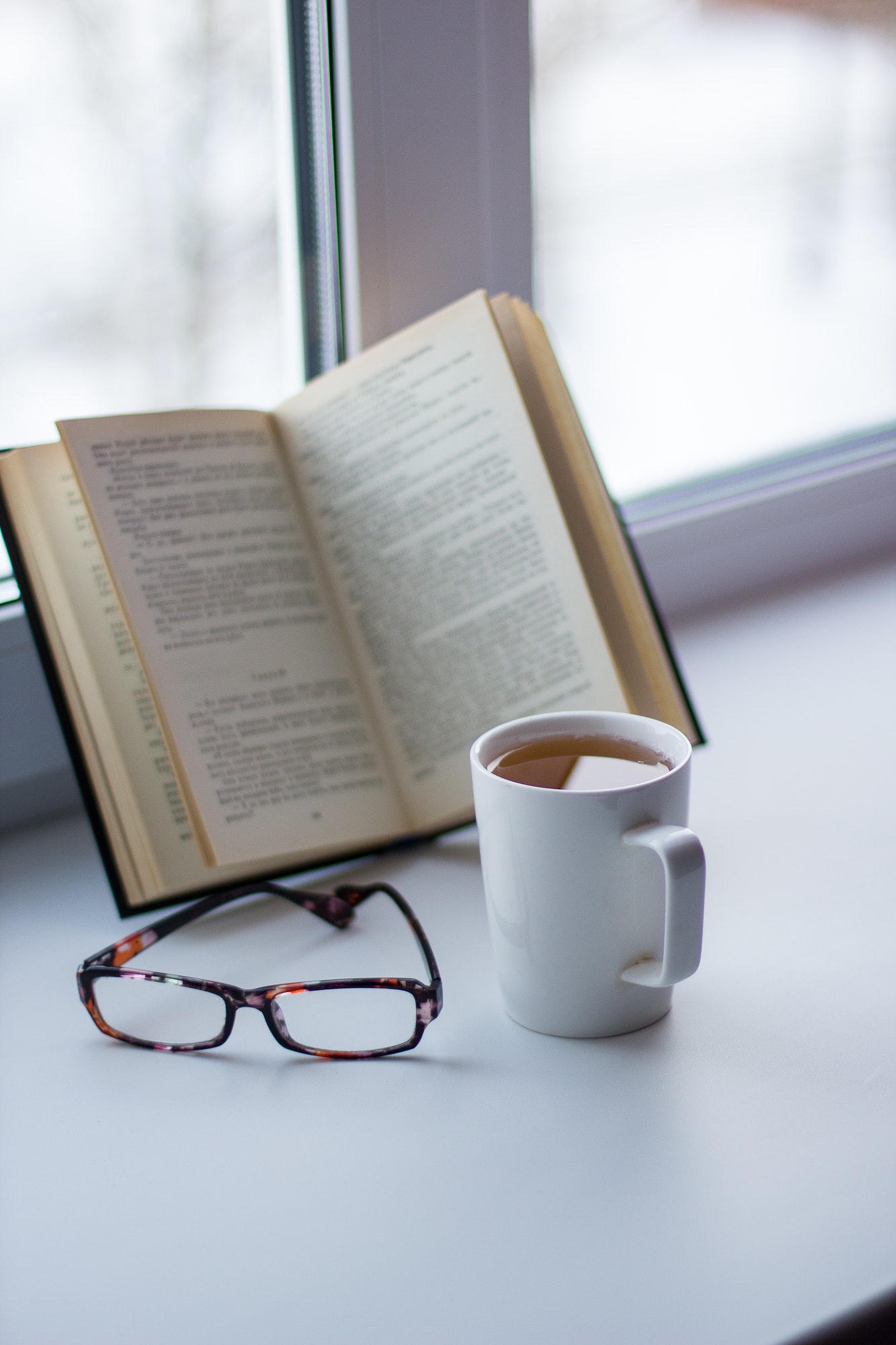 books-and-glasses-.jpg